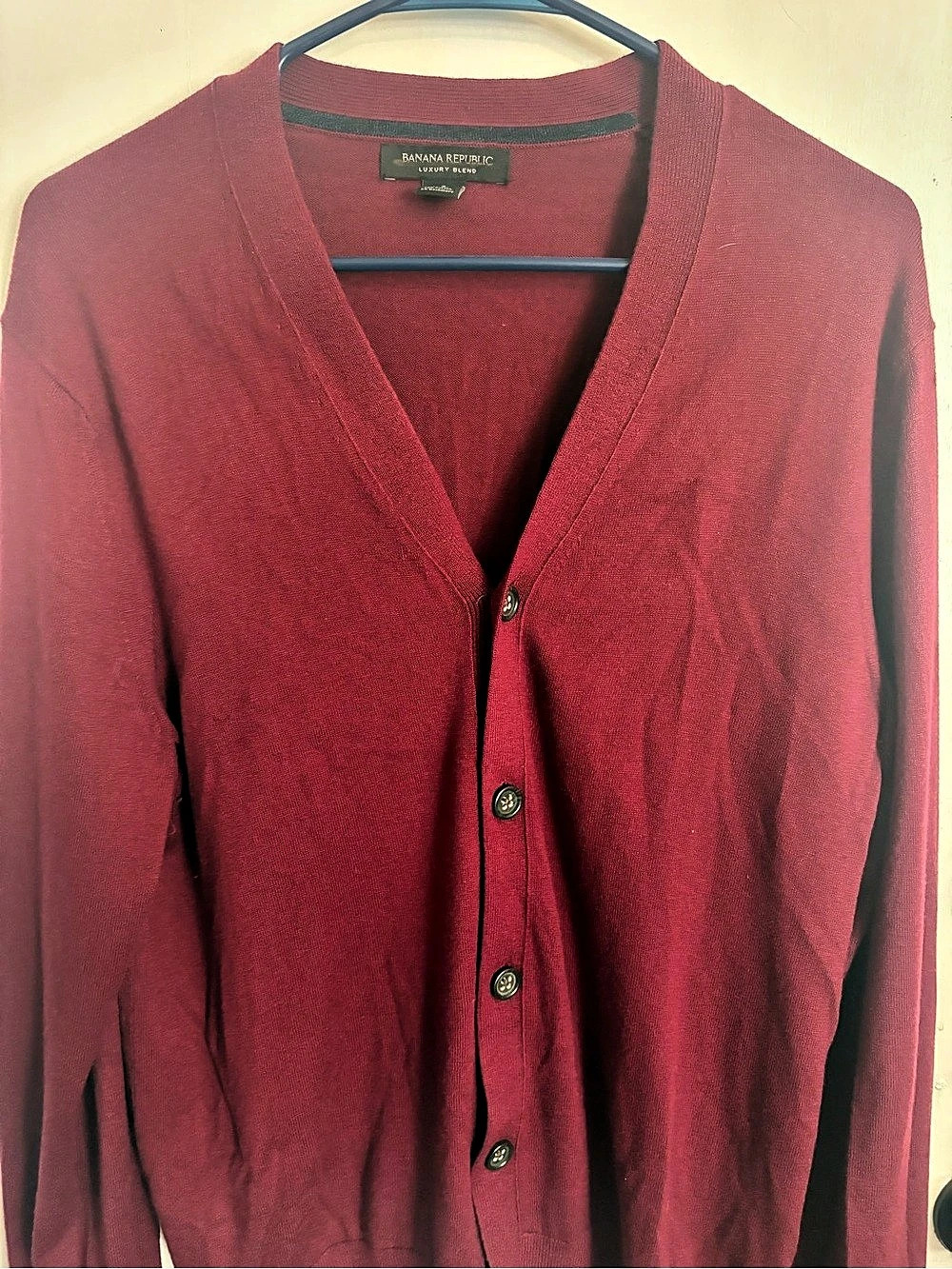 Banana Republic Luxury Blend Men's Red Cardigan Size Small